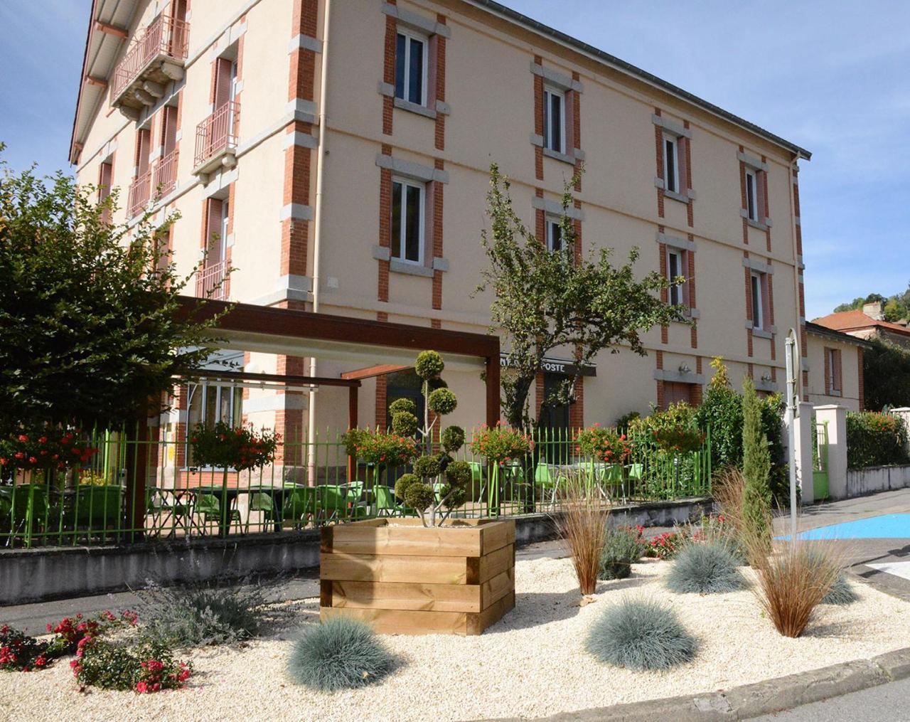 Hotel Restaurant De La Poste Saint-Just-en-Chevalet エクステリア 写真